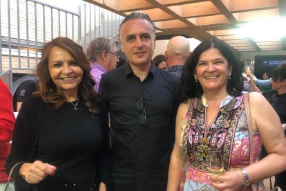 Carmen Muñoz, Martín Ruíz Y Ana Correas.