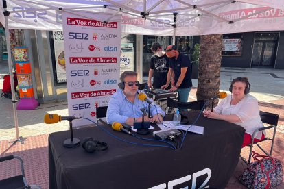 Alfredo Casas entrevistó a María del Mar Botella, hermana mayor de la Hermandad de Caridad de la Semana Santa de Almería.