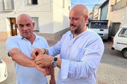 A la derecha, Rodrigo Alonso (Vox).