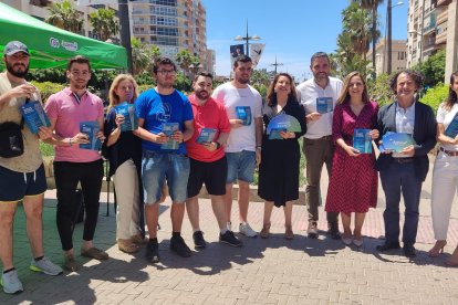 Caravana popular en la Rambla de Almería.