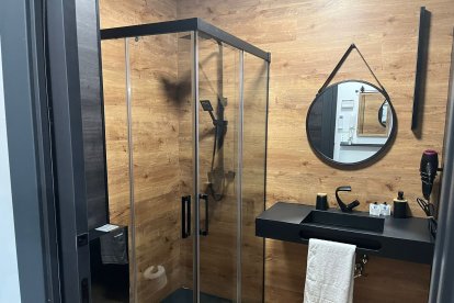 Otro cuarto de baño.