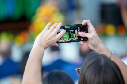 Gran expectación en el acto.