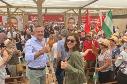 Juan Antonio Lorenzo y Pilar Navarro.