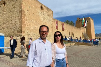 Antonio Hernando y Anabel Mateos.