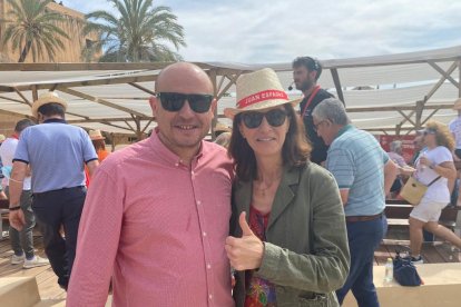 Antonio Martínez y Pilar Navarro.