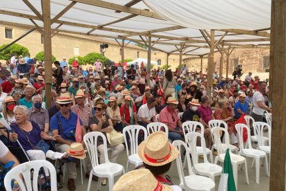 El mitin se ha celebrado en el castillo de Cuevas.