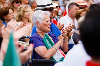 Asistentes al mitin.