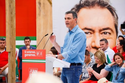 Discurso durante media hora de Sánchez.