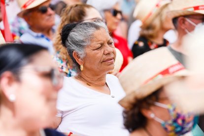 Asistentes al mitin.