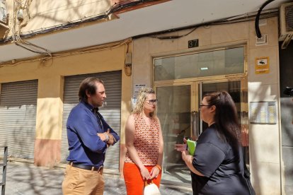 A la izquierda, Rafael Burgos y Rosa Maldonado.