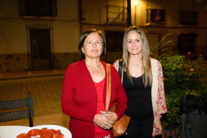 Rosa Iglesias Martínez y Francisca Martínez Jordán.