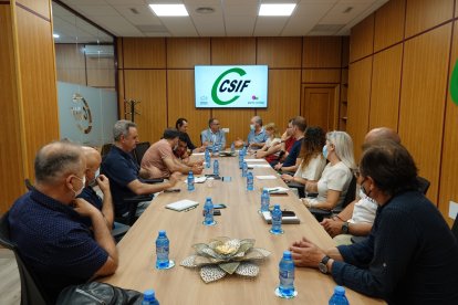 Imagen de la reunión CSIF y Ciudadanos en la sede del sindicato.