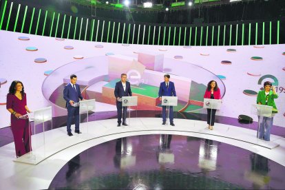 Los seis participantes en el debate de anoche en Canal Sur.