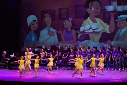 La Asociación Coral Ciudad de Almería interpreta las bandas sonoras de Disney.