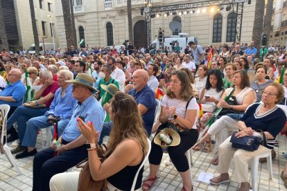 La plaza de la Catedral, llena.