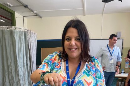 Mónica Morales Sánchez también ha ejercido su derecho a voto.