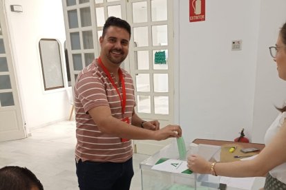 Mateo Javier Hernández Tristán ha votado en el Ayuntamiento Viejo de Carboneras.