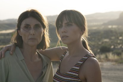 Isabel Ampudia y Aura Garrido, madre e hija en la ficción.