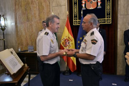 Gumersindo Vila toma posesión como nuevo jefe provincial de Policía Nacional.