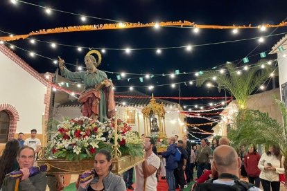 San Bartolomé recibió a la Virgen del Saliente.