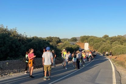 Comitiva que acompañaba a la Virgen del Saliente hasta Chirivel.