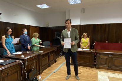 Juan José Salvador (PP).