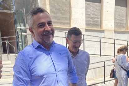 Los socialistas Juan Antonio Lorenzo y José Luis Sánchez Teruel.