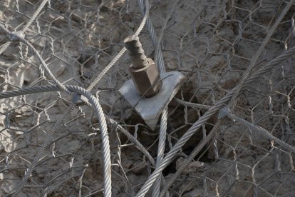 Detalle de la instalación de la red de cables.