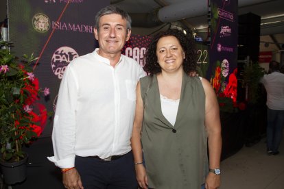 Manuel Cortés, alcalde de Adra, y Nuria Rodríguez, alcaldesa de Balanegra.