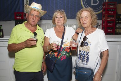 Ricardo Romero, Carmen Jiménez y Rosa María Muñoz.