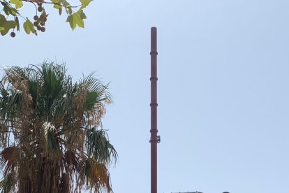 El escenario, desde fuera del Recinto Feria.