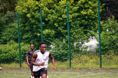 Appiah ejercitándose en Ghana.