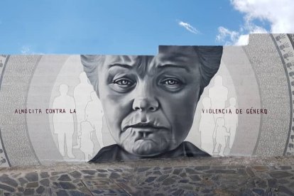 Mural contra la violencia de género que desde 2018 se encuentra en Almócita.