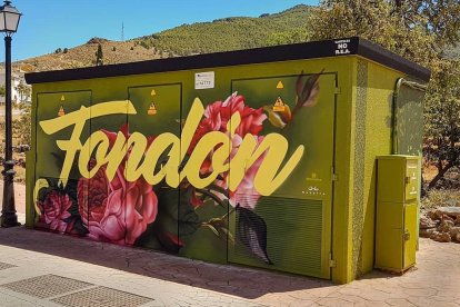 El artista almeriense también ha pintado numerosos transformadores de Endesa en la capital y algunos pueblos.