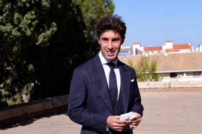 Igancio Ayllón, el novio, esperando la llegada de Teresa. 