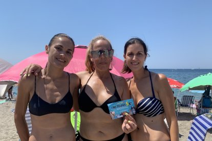 Nuria, Rosa y Trini, ganadoras de un vale descuento en Mascotasol.