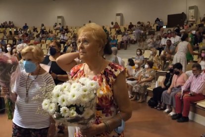 Ofrenda floral a la Virgen del Carmen.