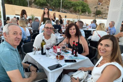 Paqui López Torres, Antonio, Celia Cuadri y Sebastián Fernández de Muebles Ortuño.