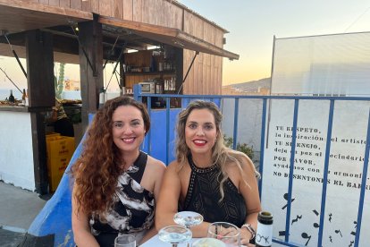 Alejandra Abad de Muebles Mago y Sonia Mora fotógrafa de arquitectura.