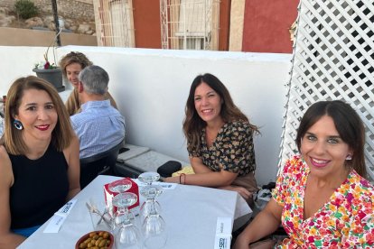 Lola Valverde, Almudena y Loli de Hisasur.