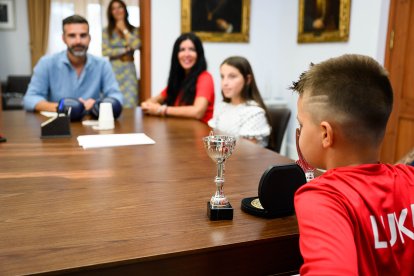 Tristán Romero se vio muy arropado en Alcaldía.