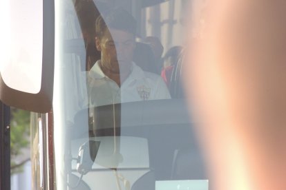 Míster Rubi en primera fila.