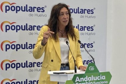 Loles López, consejera de Integración Social, Juventud e Igualdad de Oportunidades.