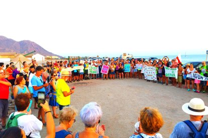 Manifestantes durante la protesta.