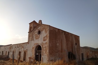 Estado del exterior de la iglesia del Cortijo del Fraile