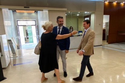 A la izquierda, Bibiana Montoya.