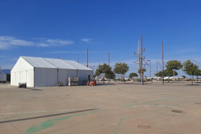 Una carpa servirá de depósito durante los trabajos de cambio del vallado.