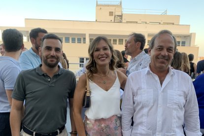 Carlos Sánchez, concejal de Promoción, Ana María Martínez Labella, concejal de Urbanismo, y Pedro Gómez Calvache, gerente de Almería XXI.