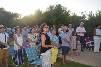 Feligreses habituales de la zona veraniega de Retamar.