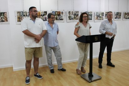 Es un homenaje a las personas que han tenido relación e influencia en Garrucha.